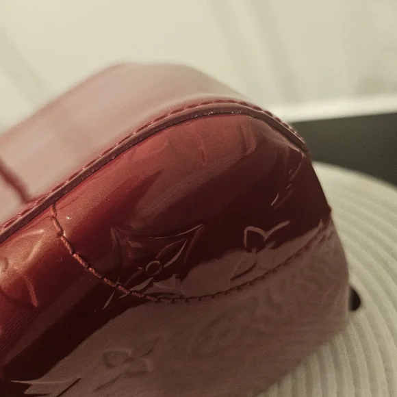 Louis Vuitton Bedford Shoulder Bag – Vernis Monogram – Red ✨ - Picture 15 of 16